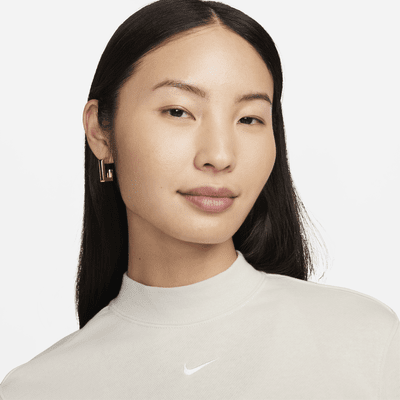 Nike Sportswear Chill Terry Women's Crew-Neck Cropped French Terry Top