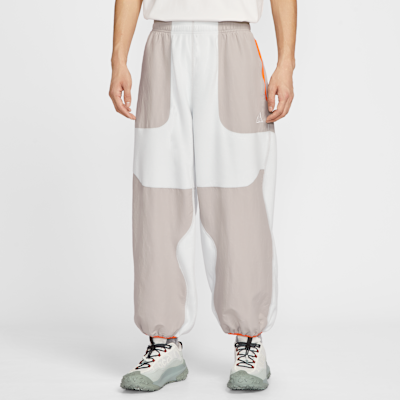 ナイキ ACG "Wolf Tree" プラス フリース パンツ