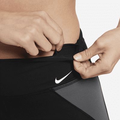 Leggings de bloques de color de tiro medio para mujer Nike One