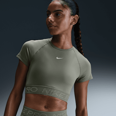 Haut court à manches courtes et motif Dri-FIT Nike Pro pour femme