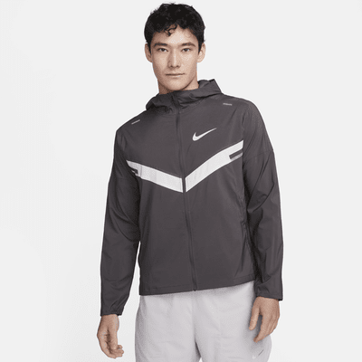 Nike Repel Windrunner Men's UV Running Jacket. Nike SG