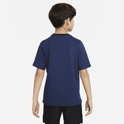 Playera de entrenamiento Dri-FIT para niño talla grande Nike Multi