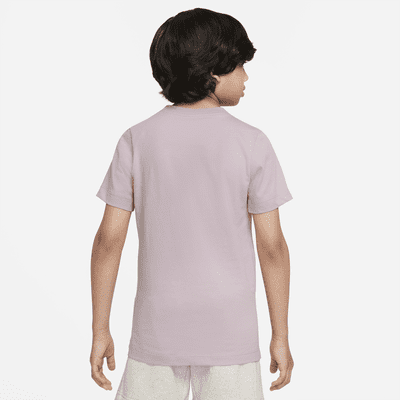 Playera para niños talla grande Nike Sportswear. Nike.com