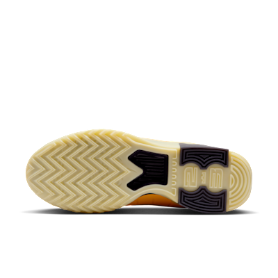 LeBron Witness 9 Basketball Shoes