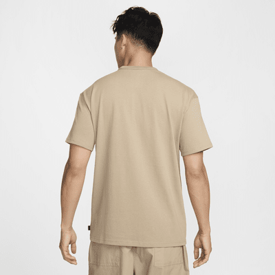 Nike Sportswear Premium Essentials Men's Pocket T-Shirt