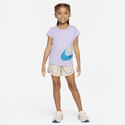 Conjunto Sprinter Nike Dri-FIT Happy Camper para niños talla pequeña ...