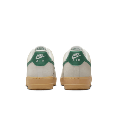 Nike Air Force 1 '07 LV8 Erkek Ayakkabısı