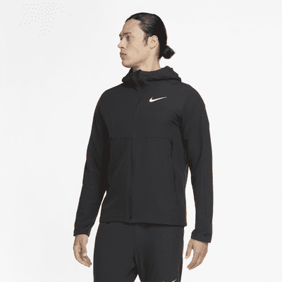 Winterised Woven Training Jacket. Nike LU