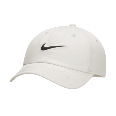 Nike Club ongestructureerde Swoosh pet