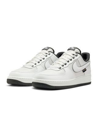 Nike Air Force 1 '07 LV8