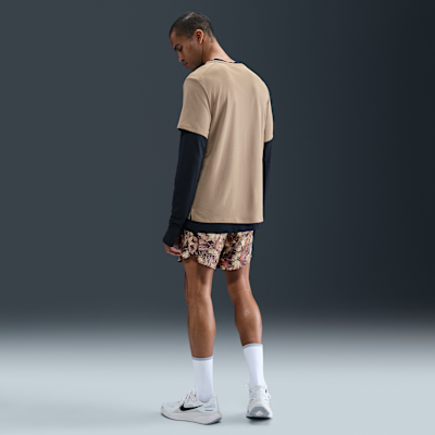Shorts de correr Dri-FIT con estampado de 18 cm con forro de ropa interior para hombre Nike Stride