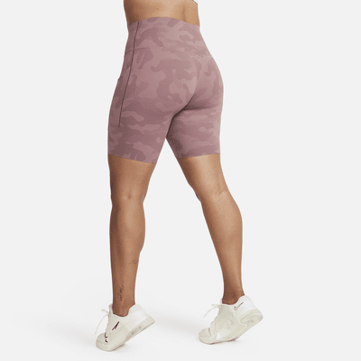 Shorts de ciclismo camuflajeados de 20 cm y cintura alta de media sujeción para mujer Nike Universa