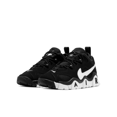 Nike Air Barrage Low Older Kids' Shoe