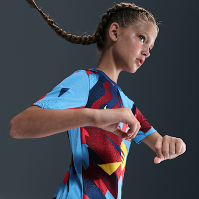 Przedmeczowa koszulka piłkarska dla dużych dzieci Nike Dri-FIT FC Barcelona Academy Pro (wersja czwarta)