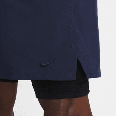 Shorts versátiles Dri-FIT de 18 cm 2 en 1 para hombre Nike Unlimited