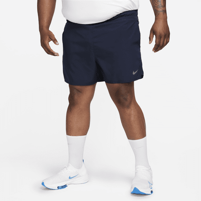 Shorts de correr Dri-FIT de 13 cm con forro de ropa interior para hombre Nike Challenger