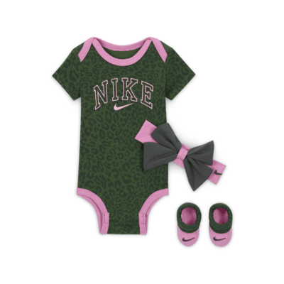 Nike Swoosh Spirit Baby 3-Piece Boxed Set