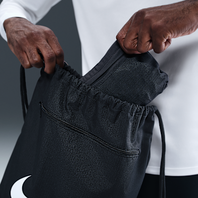 Paris Saint-Germain Impossibly Light Windrunner Men's Nike Football Jacket