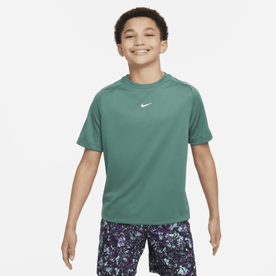 Playera de entrenamiento con gráfico Dri-FIT Nike Multi para niño talla grande