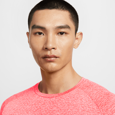 Nike Stride 男款 Dri-FIT ADV 短袖跑步上衣