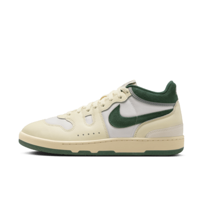 Nike Attack Herrenschuh