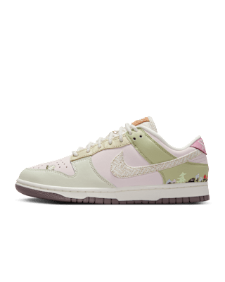 Женские кроссовки Nike Dunk Low LX