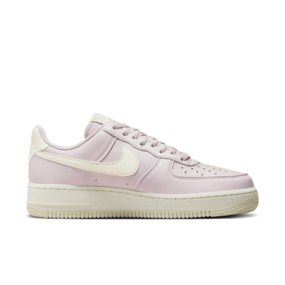 รองเท้าผู้หญิง Nike Air Force 1 '07 Next Nature