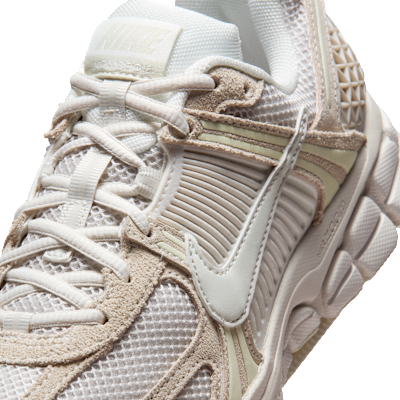 Nike Zoom Vomero 5 Women's Shoe