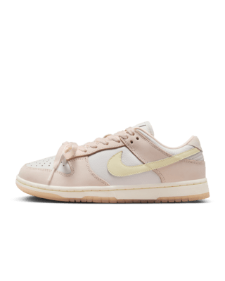 Женские кроссовки Nike Dunk Low Premium