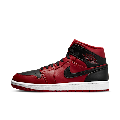 Air Jordan 1 Mid Shoes. Nike JP