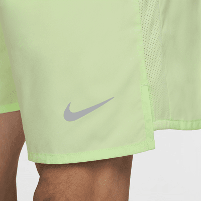 Shorts de running con forro de ropa interior Dri-FIT de 18 cm para hombre Nike Challenger