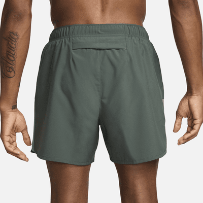 Pánské 13cm běžecké kraťasy Nike Challenger Dri-FIT s všitými slipy