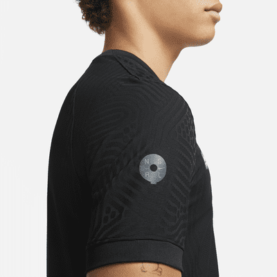 Nike VaporKnit Strike Men's Soccer Top