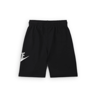 Nike Shorts für jüngere Kinder