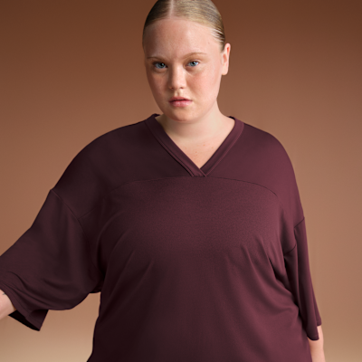 NikeSKIMS Airy Women's Oversized V-Neck T-Shirt