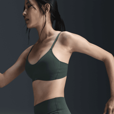 Bra deportivo convertible y acolchado de baja sujeción para mujer Nike Alate Minimalist