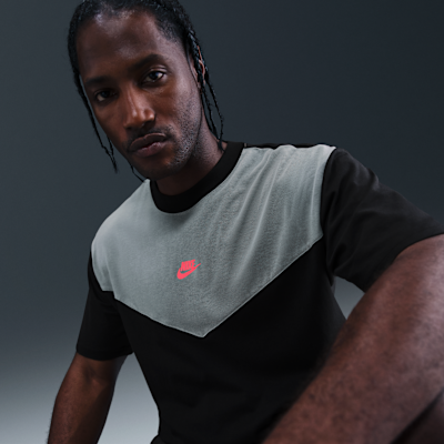 Nike Sportswear Erkek Tişörtü