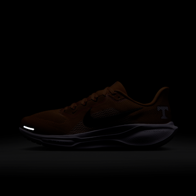 Tennessee Pegasus 41 Men's Nike College Road Running Shoes