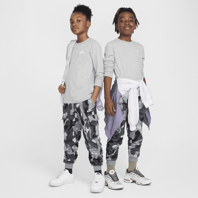 Nike Sportswear Club Fleece cargobroek met camouflageprint voor kids