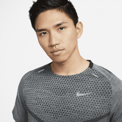 เสื้อวิ่งแขนสั้นผู้ชาย Nike Dri-FIT ADV TechKnit Ultra