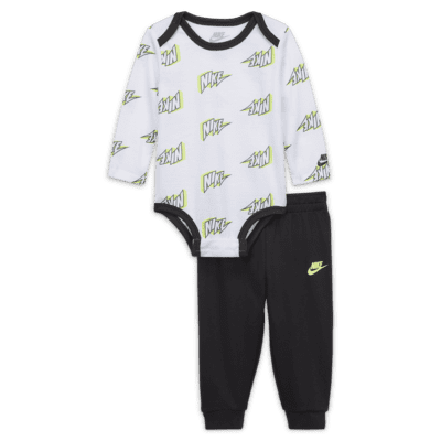 Nike Baby (0-9M) Bodysuit and Pants Set