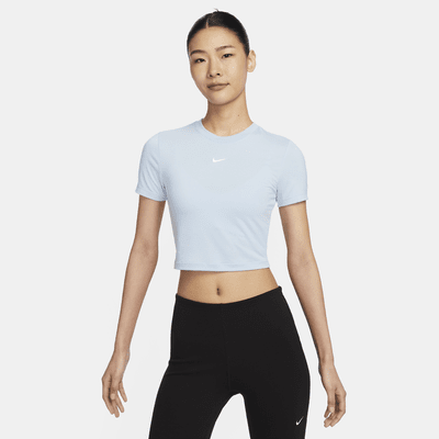 NIKE Sportswear Essential Women Slim-Fit Crop Tee
