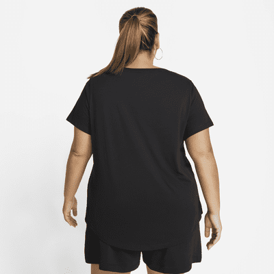 T-shirt Nike Sportswear Club Essentials (Plus size) – Donna