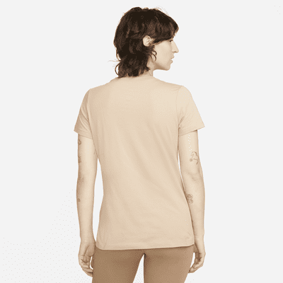 Nike Sportswear Women's Club T-Shirt