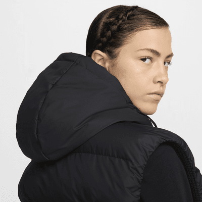 Chaleco con gorro Therma-FIT holgado para mujer Nike Sportswear Metro Puffer