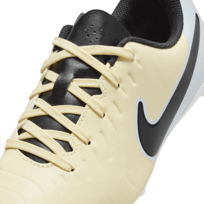 Nike Jr. Tiempo Legend 10 Club Low-Top-Fußballschuh für verschiedene Böden für jüngere/ältere Kinder