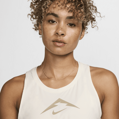 Nike Trail Camiseta de tirantes de running con estampado Dri-FIT - Mujer