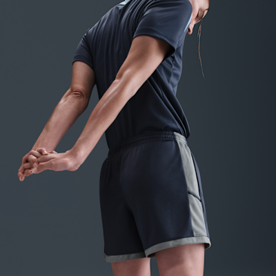 Shorts de fútbol Dri-FIT de 10 cm para mujer Nike Academy