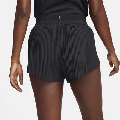 Shorts de correr Dri-FIT de tiro medio de 8 cm con forro de ropa interior para mujer Nike AeroSwift