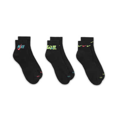 Nike Everyday Plus Cushioned Antrenman Bilek Çorapları (3 Çift)